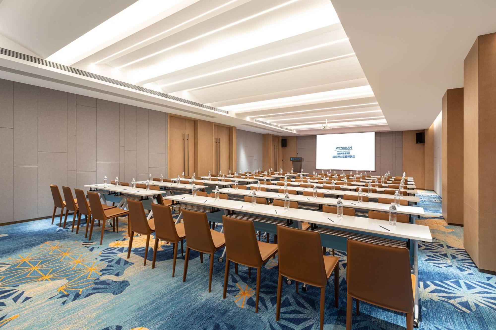 Wyndham Zhangjiajie Wulingyuan Екстериор снимка